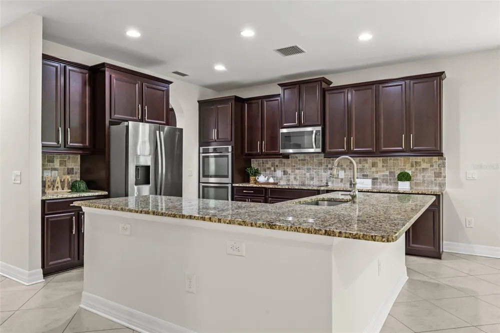 4424 VERMILLION SKY DRIVE Wesley Chapel, FL 33544