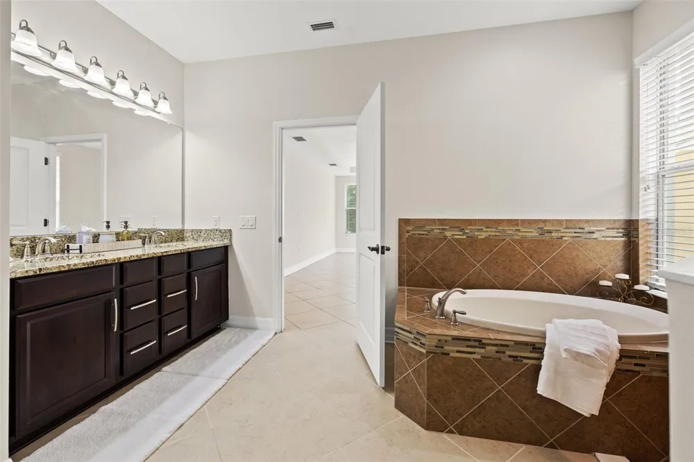 4424 VERMILLION SKY DRIVE Wesley Chapel, FL 33544