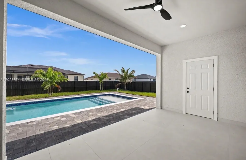 1805 NW 12TH ST Cape Coral, FL 33993