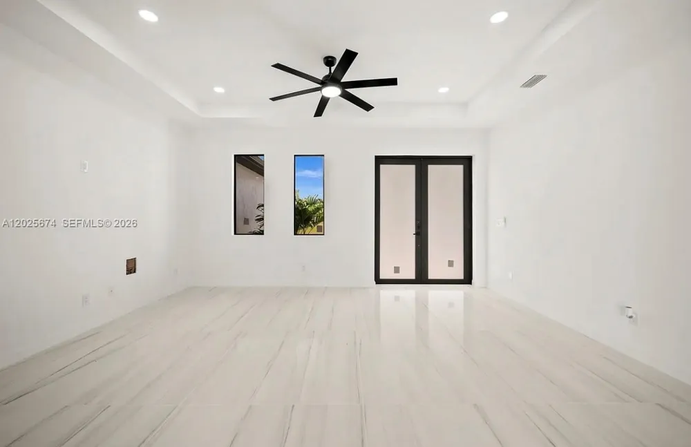 1805 NW 12TH ST Cape Coral, FL 33993