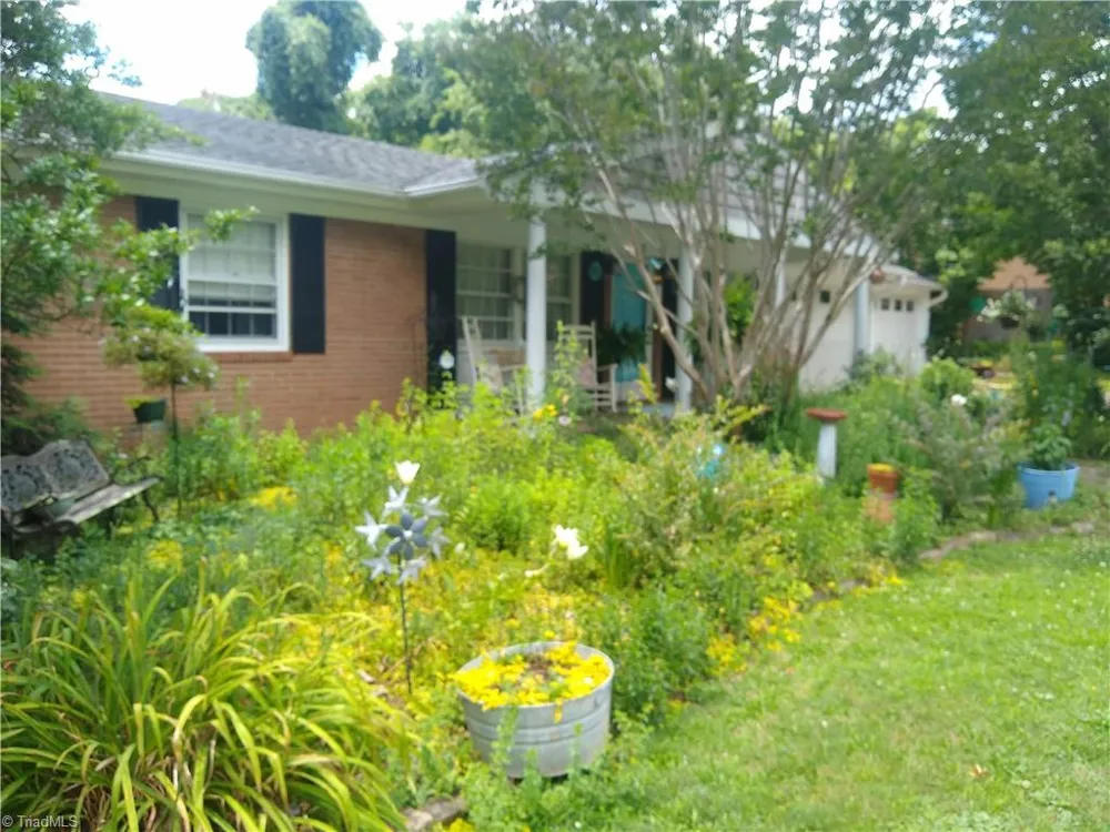 163 Florida Avenue Mount Airy, NC 27030
