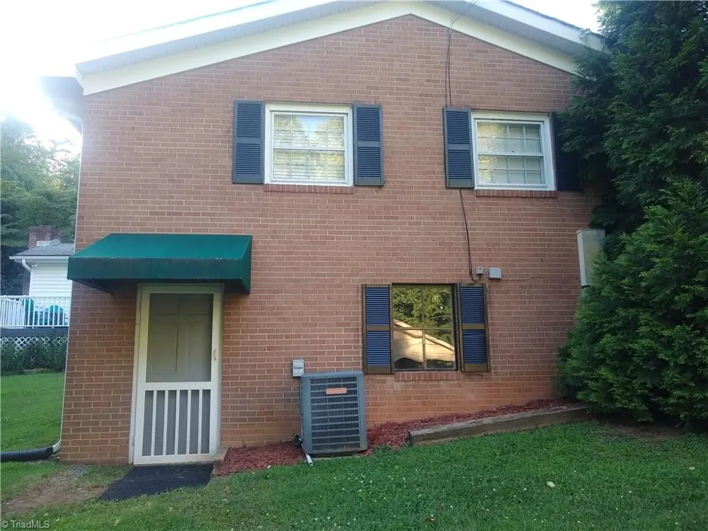 163 Florida Avenue Mount Airy, NC 27030