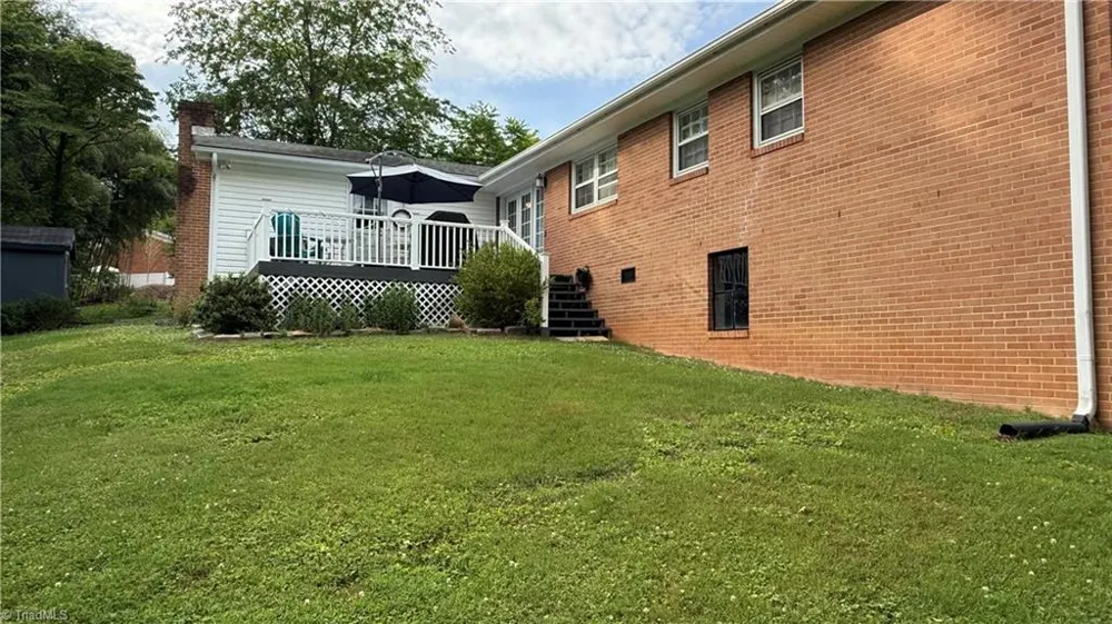 163 Florida Avenue Mount Airy, NC 27030