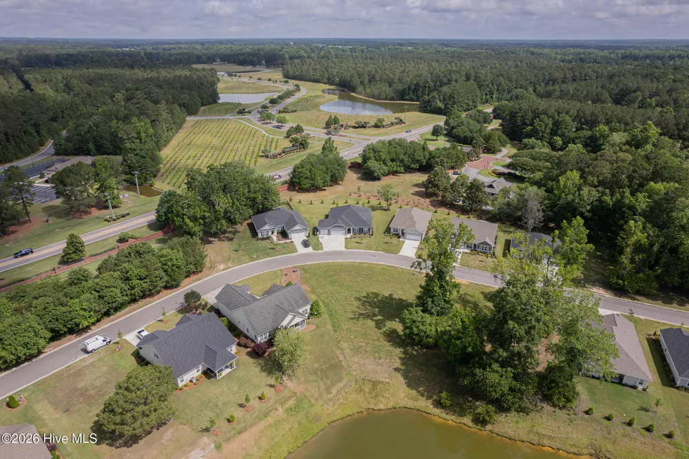 111 Firethorn Circle Wallace, NC 28466