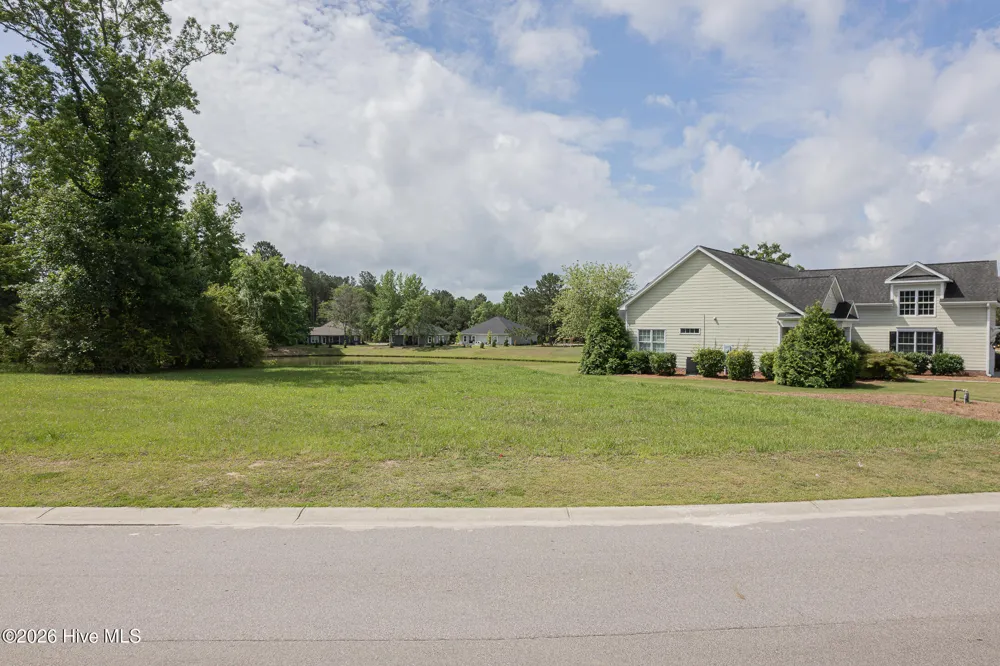 111 Firethorn Circle Wallace, NC 28466