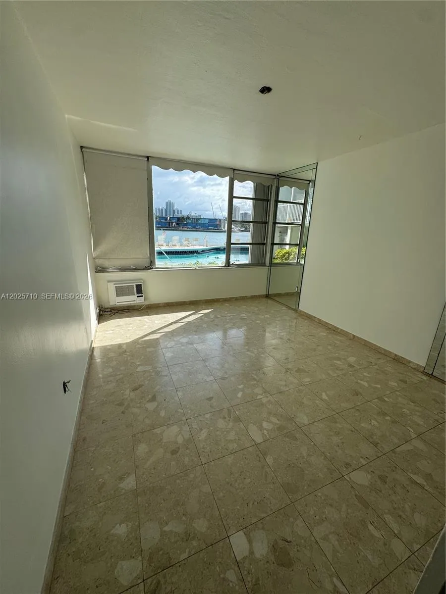 10281 E Bay Harbor Dr #C1 Bay Harbor Islands, FL 33154
