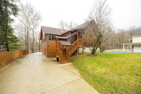 21 Old Town Road