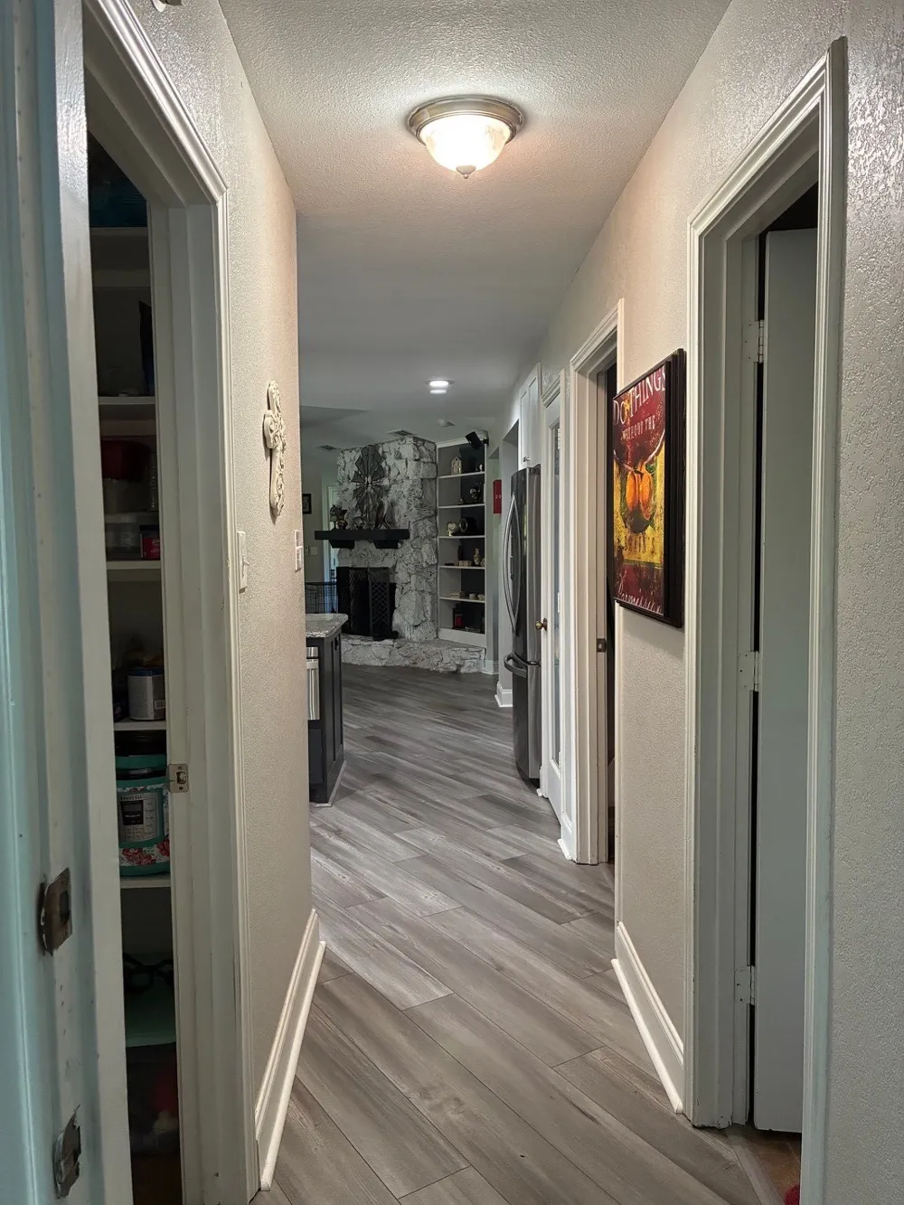 105 Elm Drive Oak Leaf, TX 75154