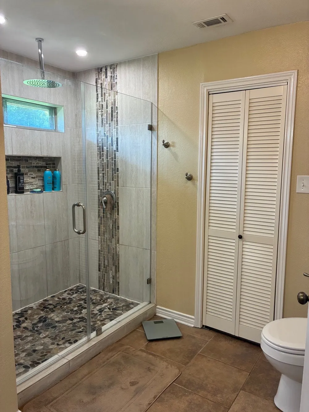 105 Elm Drive Oak Leaf, TX 75154