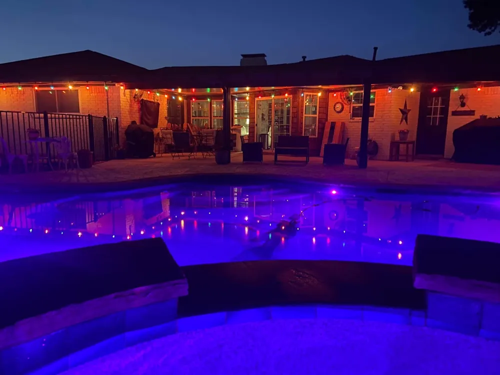 105 Elm Drive Oak Leaf, TX 75154