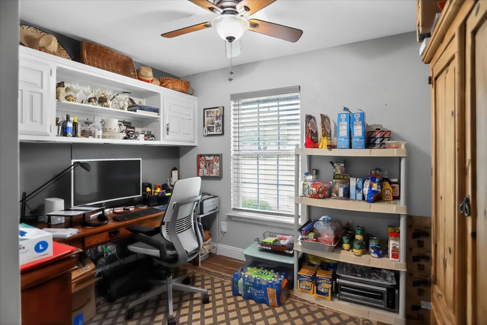 105 Elm Drive Oak Leaf, TX 75154