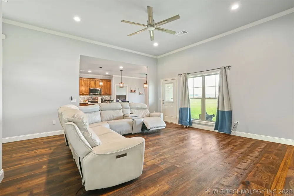 66 Maple Leaf Drive Durant, OK 74701