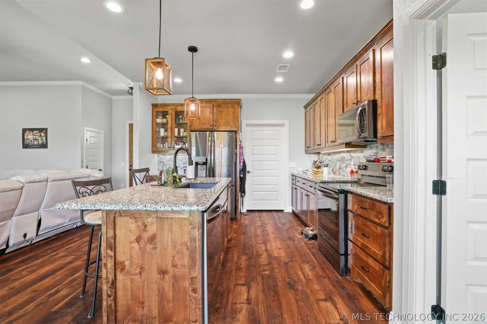 66 Maple Leaf Drive Durant, OK 74701
