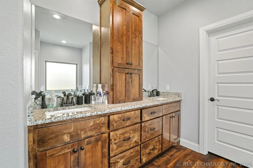 66 Maple Leaf Drive Durant, OK 74701