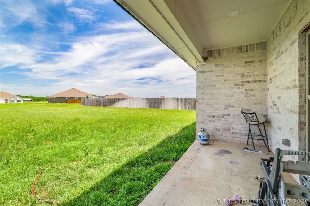 66 Maple Leaf Drive Durant, OK 74701