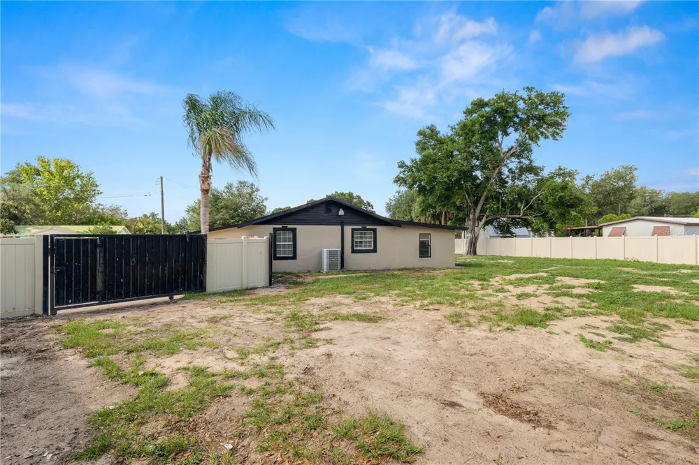 4120 ORANGE AVENUE Mulberry, FL 33860
