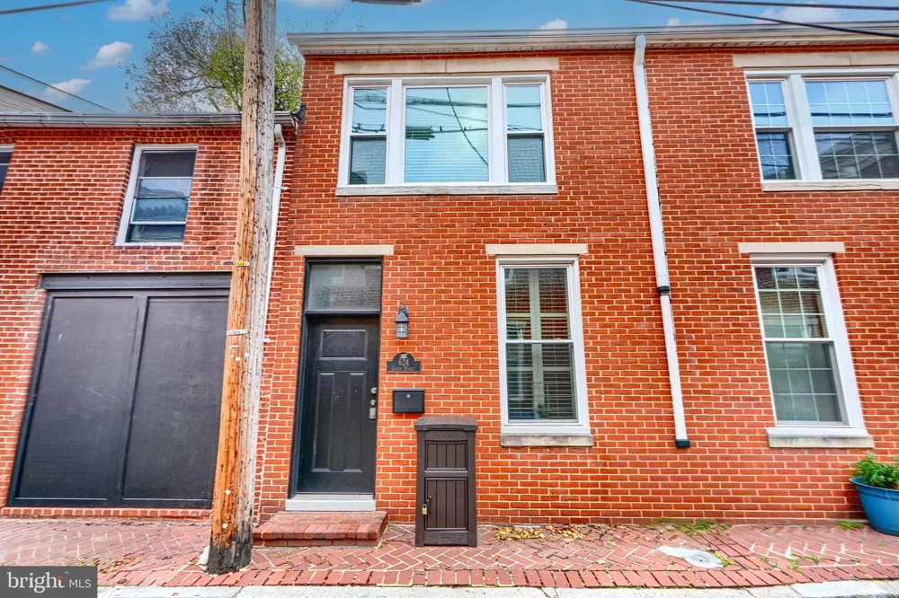 624 JASPER STREET Baltimore, MD 21201