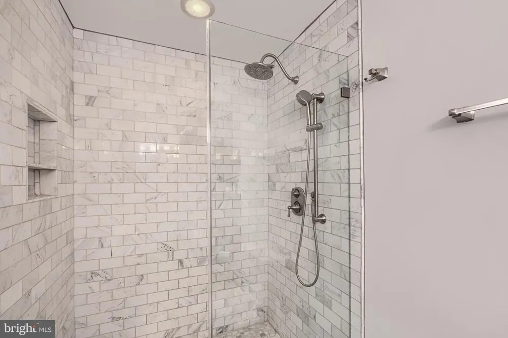 624 JASPER STREET Baltimore, MD 21201