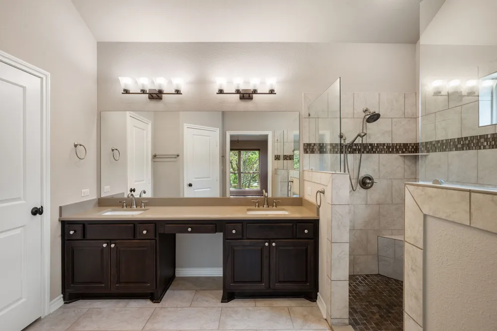 4100 Rockwood Drive Lago Vista, TX 78645
