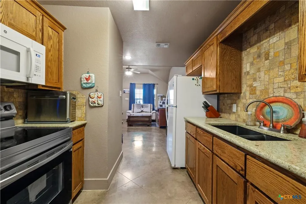 1239 Honor Lane Temple, TX 76501