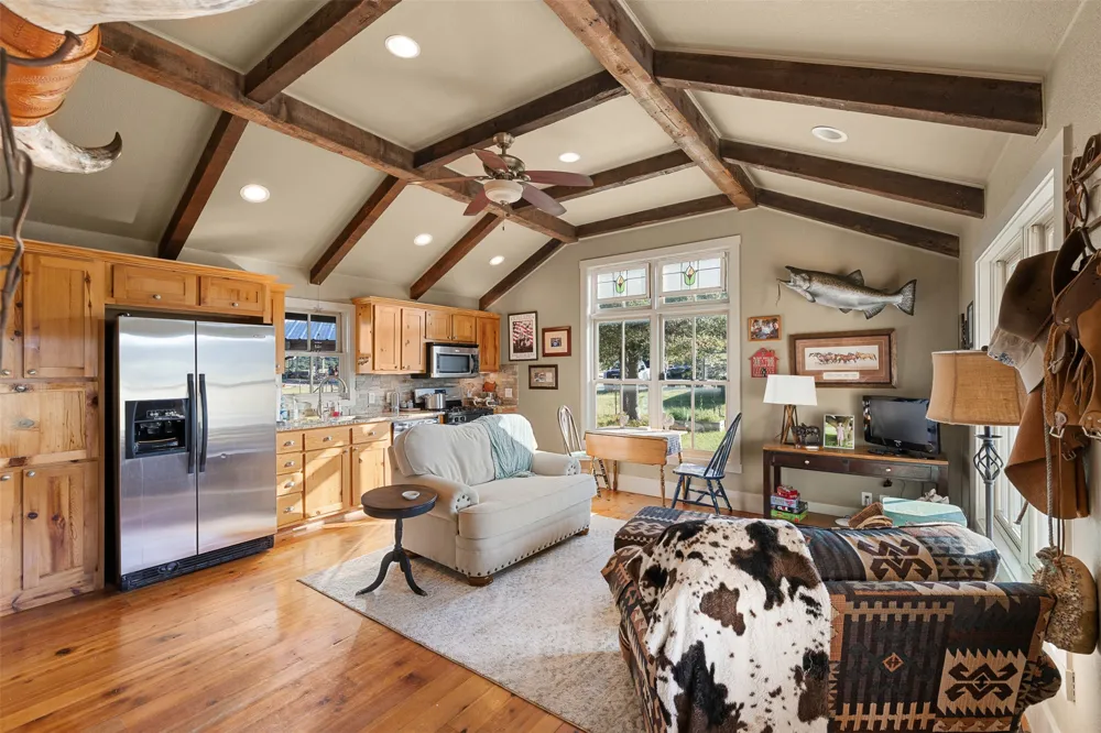 1081 County Road 1320 Lampasas, TX 76550