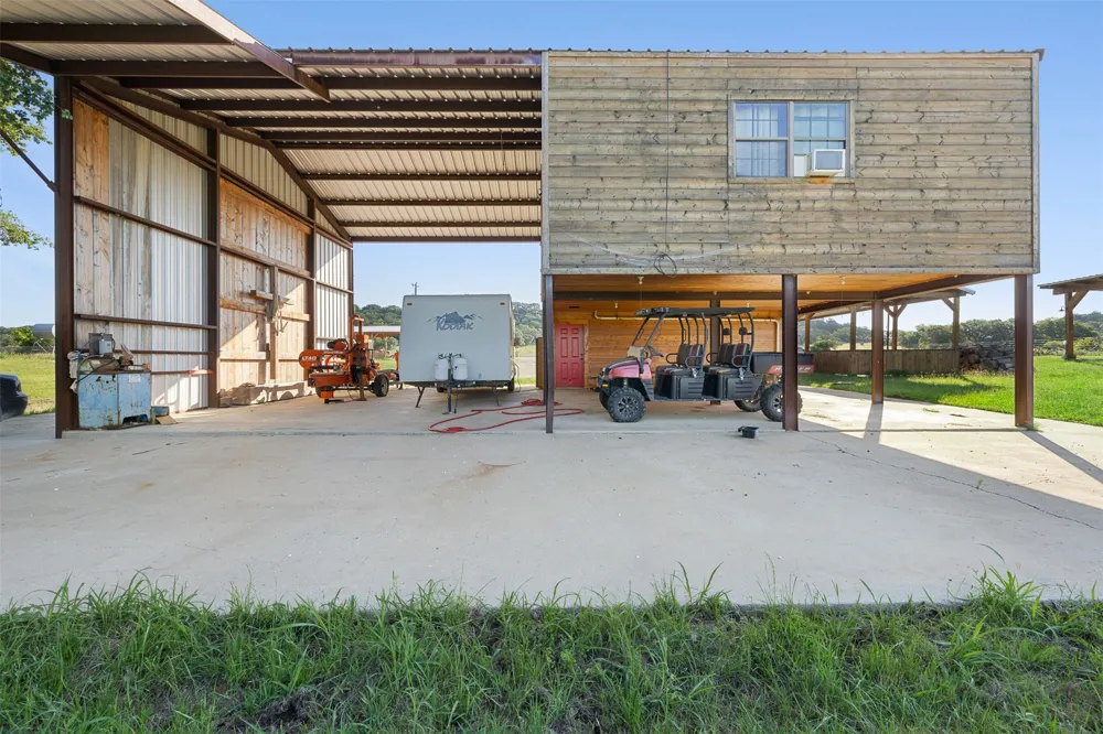 1081 County Road 1320 Lampasas, TX 76550
