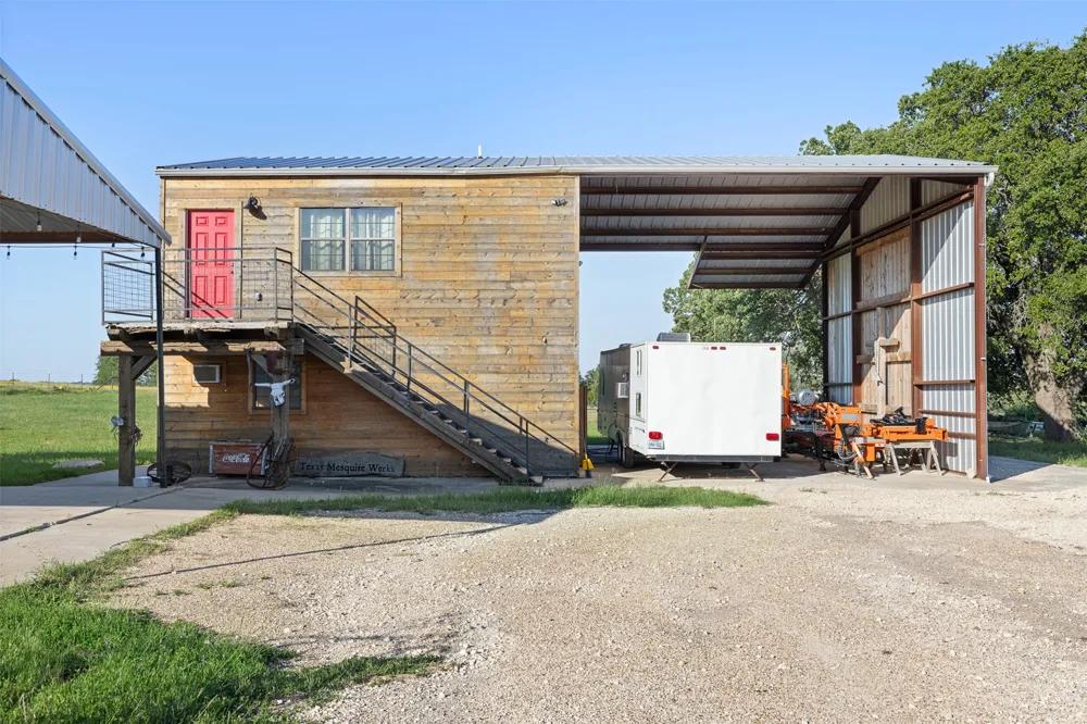 1081 County Road 1320 Lampasas, TX 76550