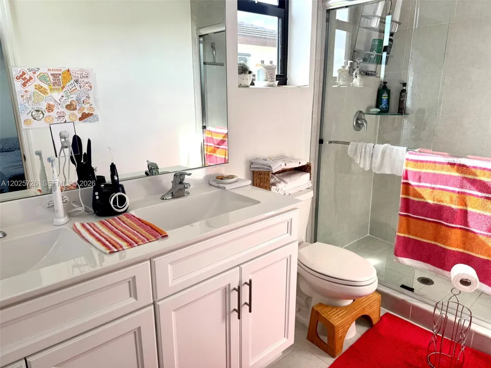 10020 SW 228th Ter Miami, FL 33190