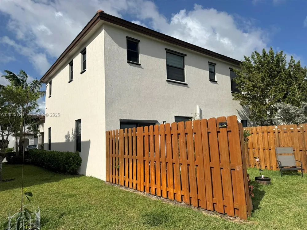 10020 SW 228th Ter Miami, FL 33190