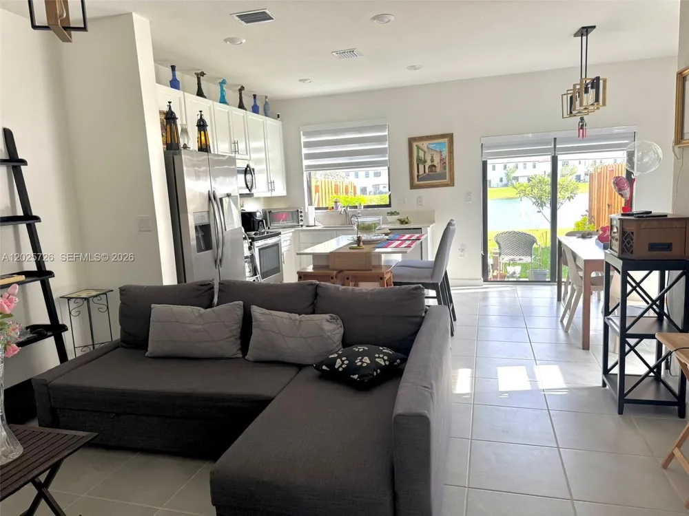 10020 SW 228th Ter Miami, FL 33190