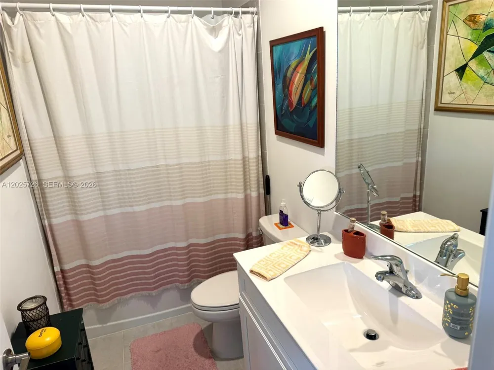 10020 SW 228th Ter Miami, FL 33190