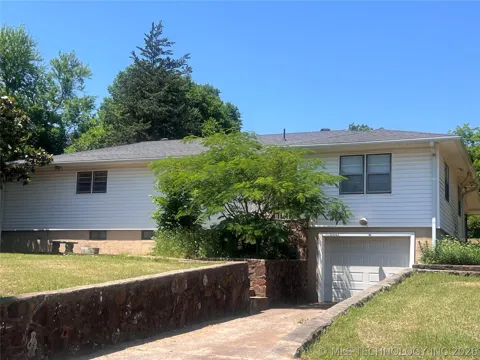 185 NW 8th Street