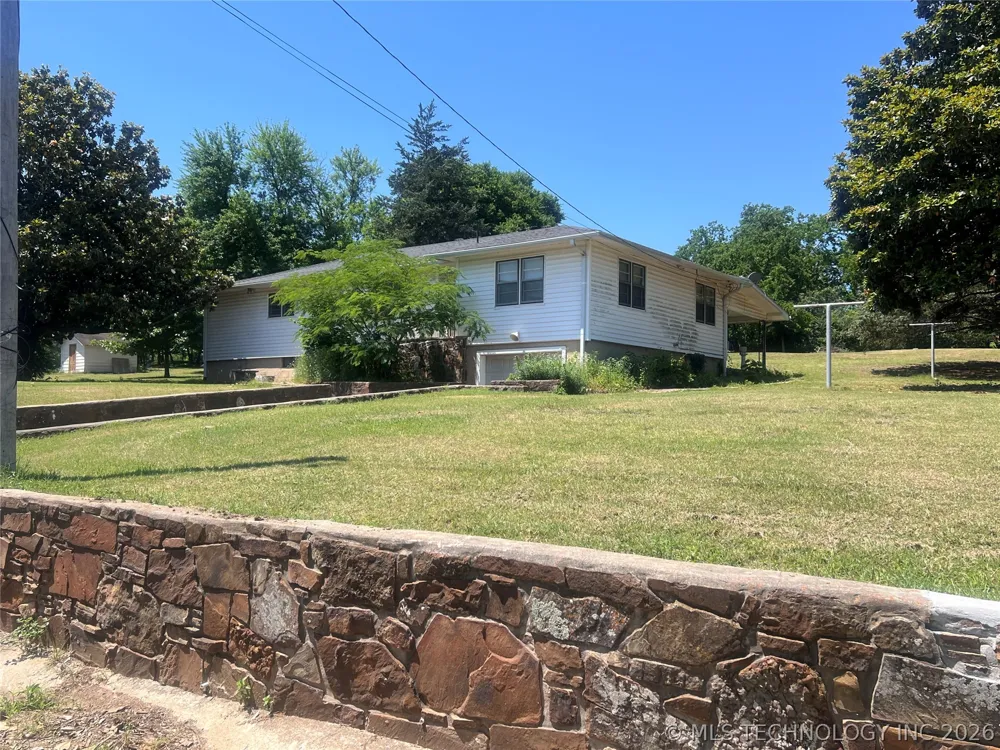 185 NW 8th Street Krebs, OK 74554
