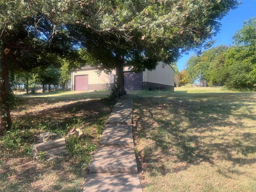 185 NW 8th Street Krebs, OK 74554
