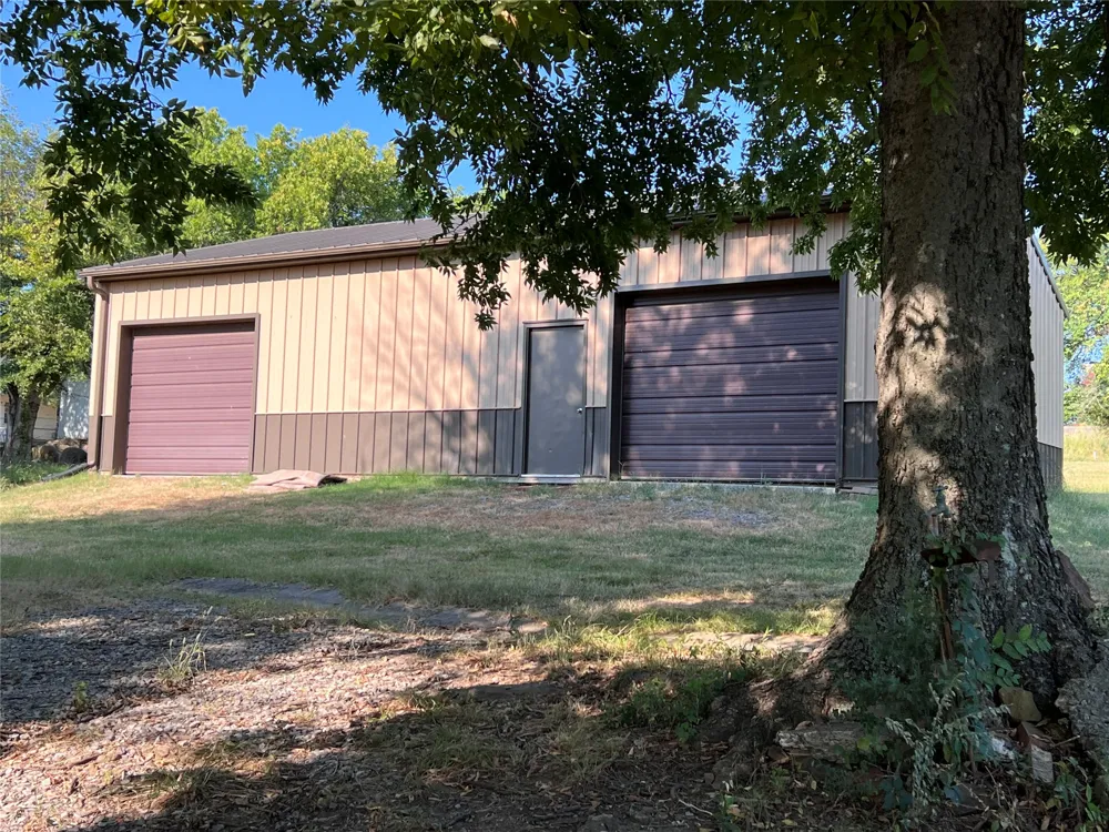 185 NW 8th Street Krebs, OK 74554