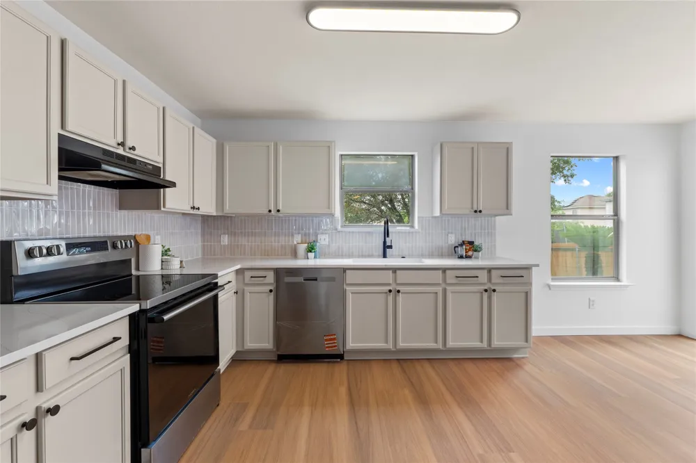 13213 Sea Biscuit Drive Del Valle, TX 78617