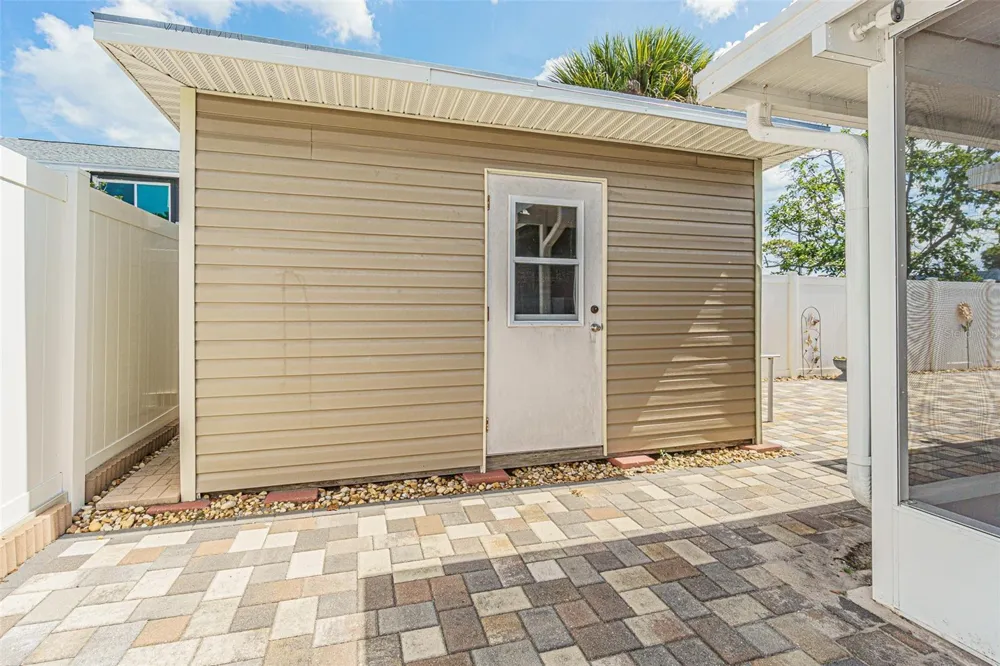 7601 LIMEBURY COURT Tampa, FL 33625