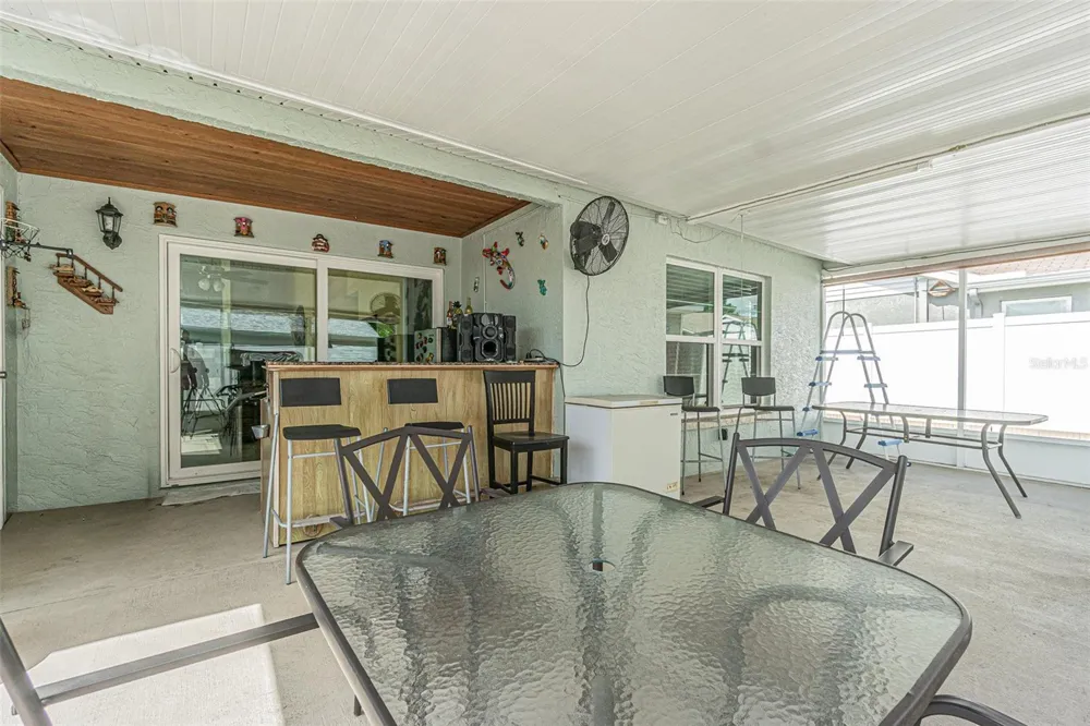 7601 LIMEBURY COURT Tampa, FL 33625