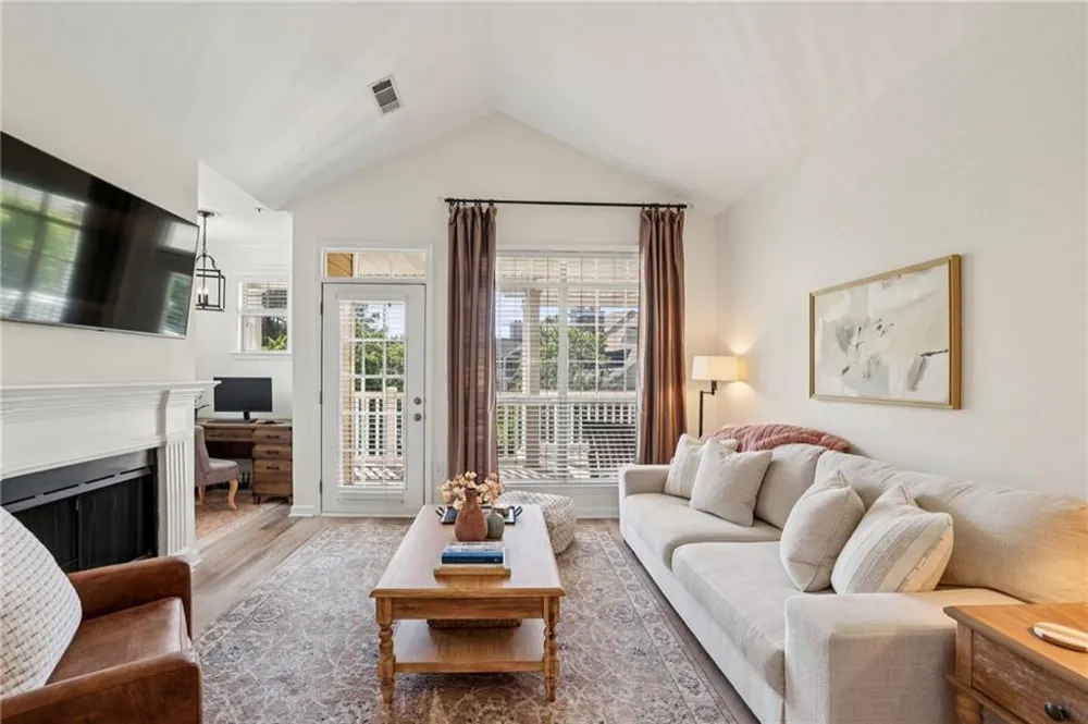 436 Pembrooke Circle #436 Alpharetta, GA 30004