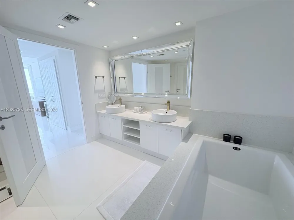 3951 S Ocean Dr #501 Hollywood, FL 33019