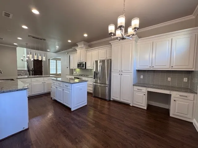 2524 Bill Moses Parkway Farmers Branch, TX 75234