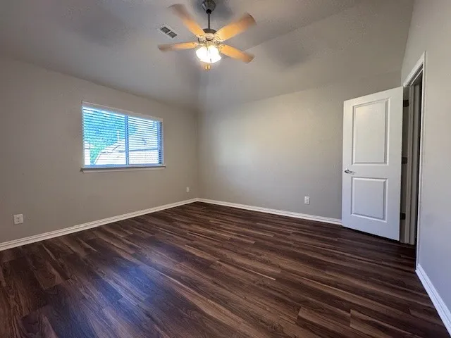 2524 Bill Moses Parkway Farmers Branch, TX 75234