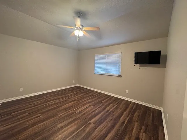 2524 Bill Moses Parkway Farmers Branch, TX 75234