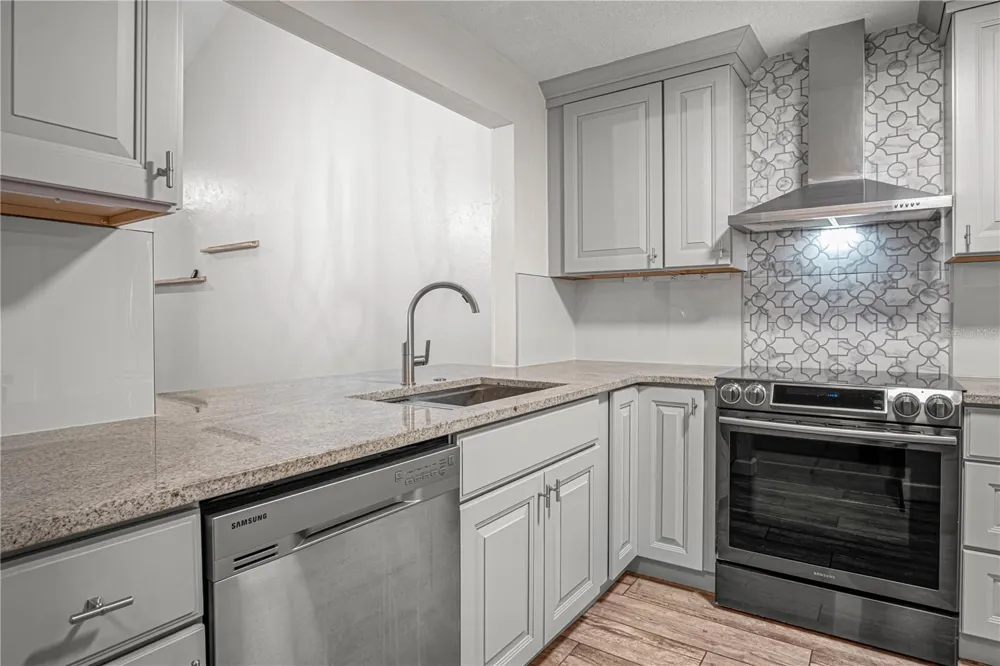 138 FOX FIRE CIRCLE Daytona Beach, FL 32114