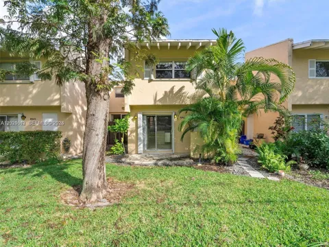 8941 NE 4th Ave Rd #8941