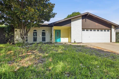 2604 Woodside Drive