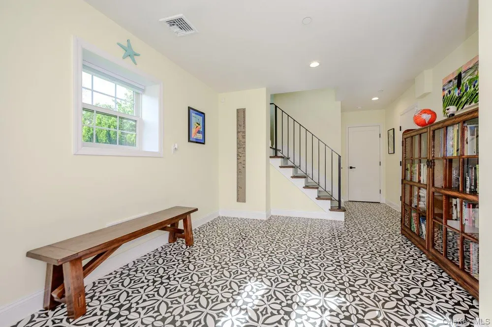 75 Curley Street Long Beach, NY 11561
