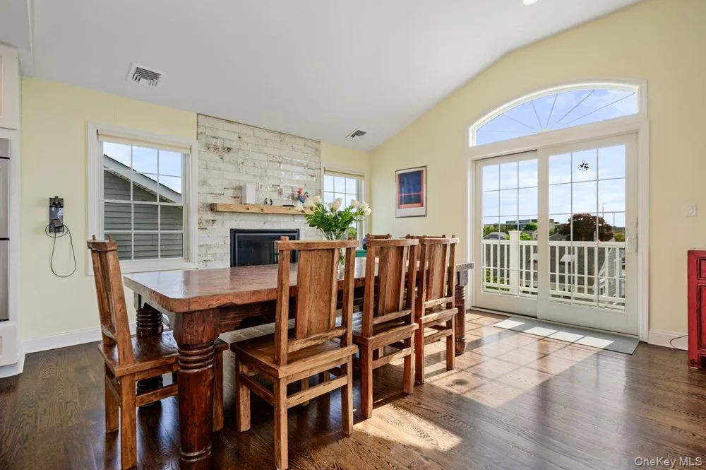 75 Curley Street Long Beach, NY 11561