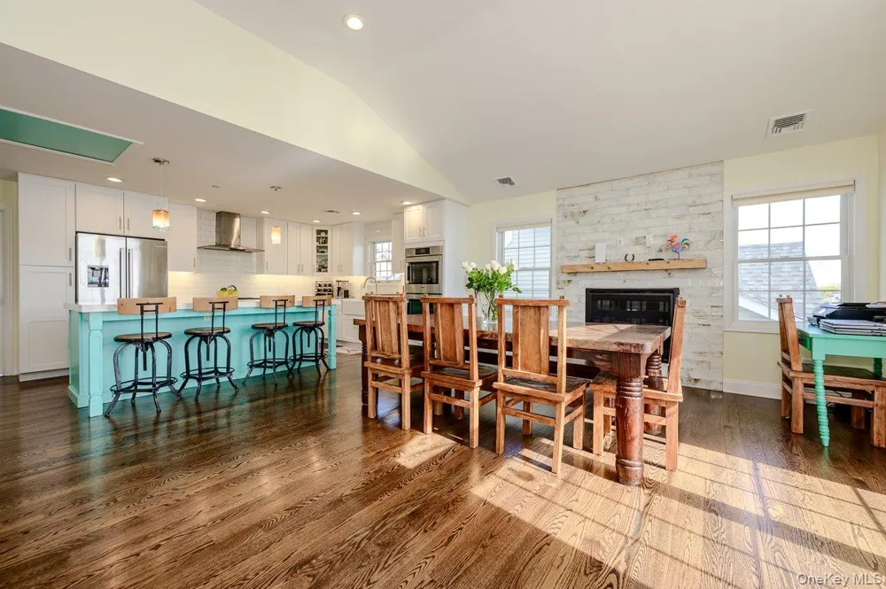 75 Curley Street Long Beach, NY 11561