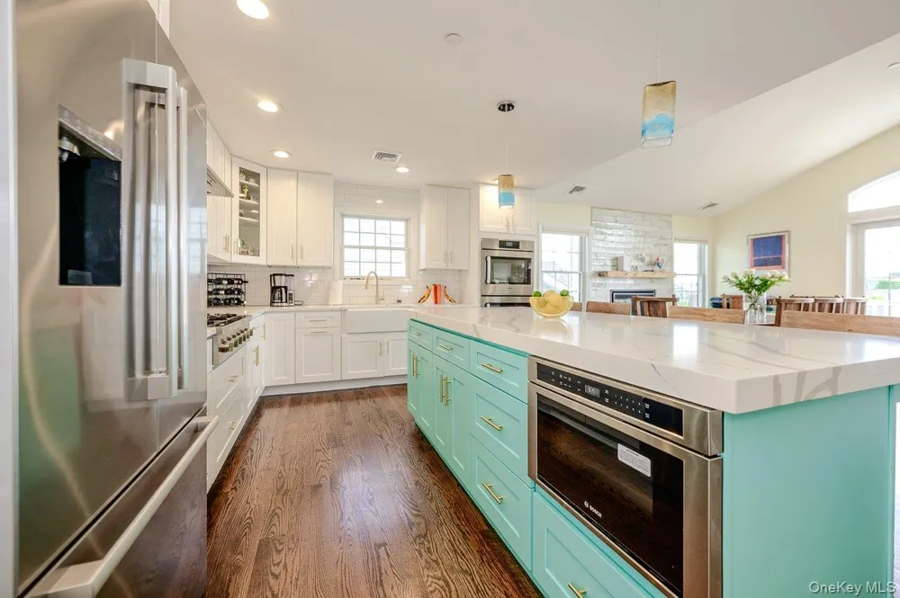 75 Curley Street Long Beach, NY 11561